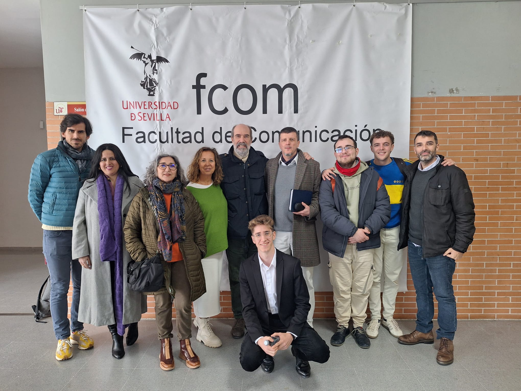 Jaime Rosales con profesores de la Fcom