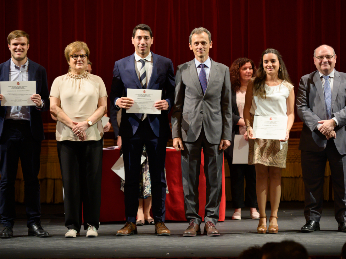 Rubén Rivas de Roca, Premio Nacional Fin de Carrera