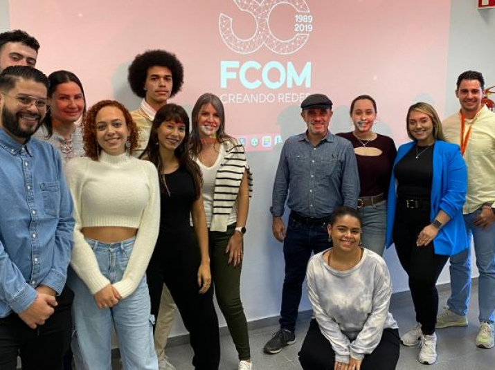 Estudiantes de Puerto Rico visitan la Facultad de Comunicación