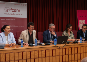 Autoridades que presidieron el acto de clausura de la primera promoción del Máster Periodismo 360º