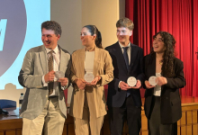 Los contras, equipo ganador del Torneo de Debate Fcom