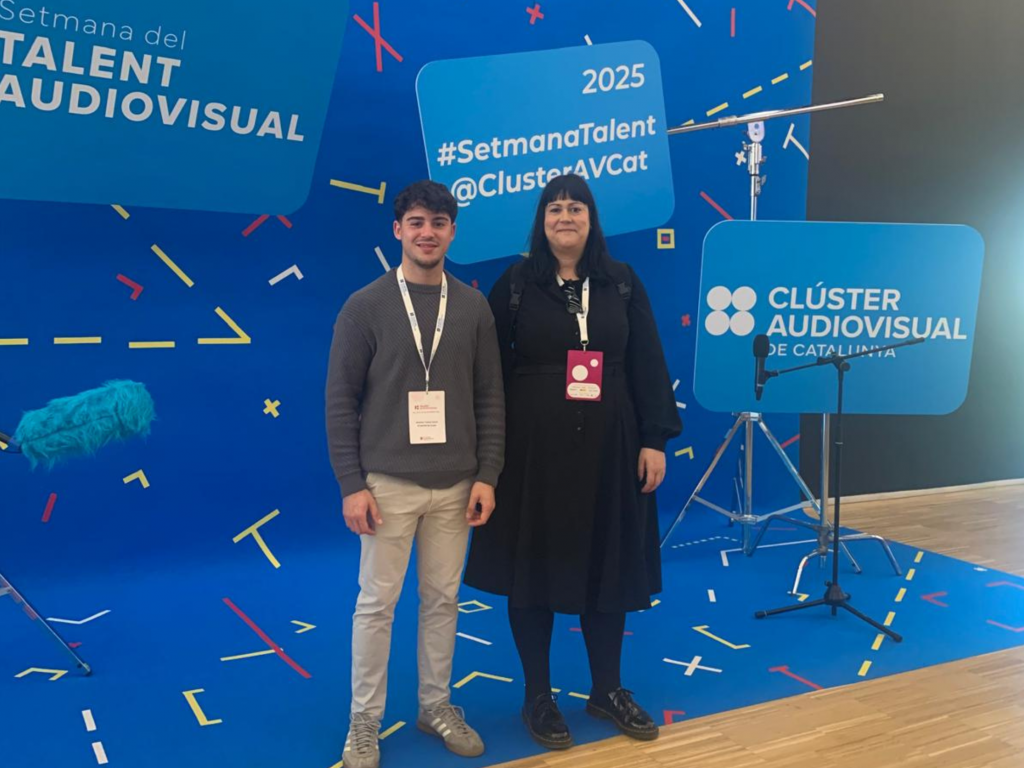 Antonio Triano con la profesora Milagros Expósito en la Semana del Talento Audiovisual 2025