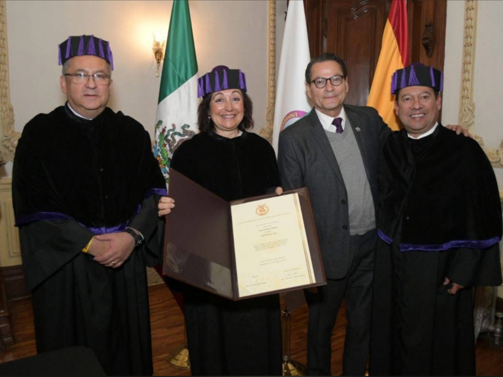 Pastora Moreno Espinosa recibe el título de Doctora Honoris Causa de la Universidad Autónoma de Chihuahua
